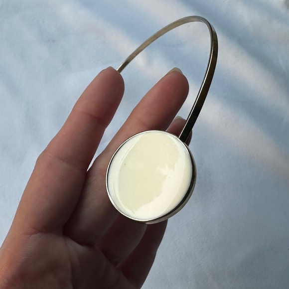 Statement Choker Necklace - white and gold - Picture 4 of 5